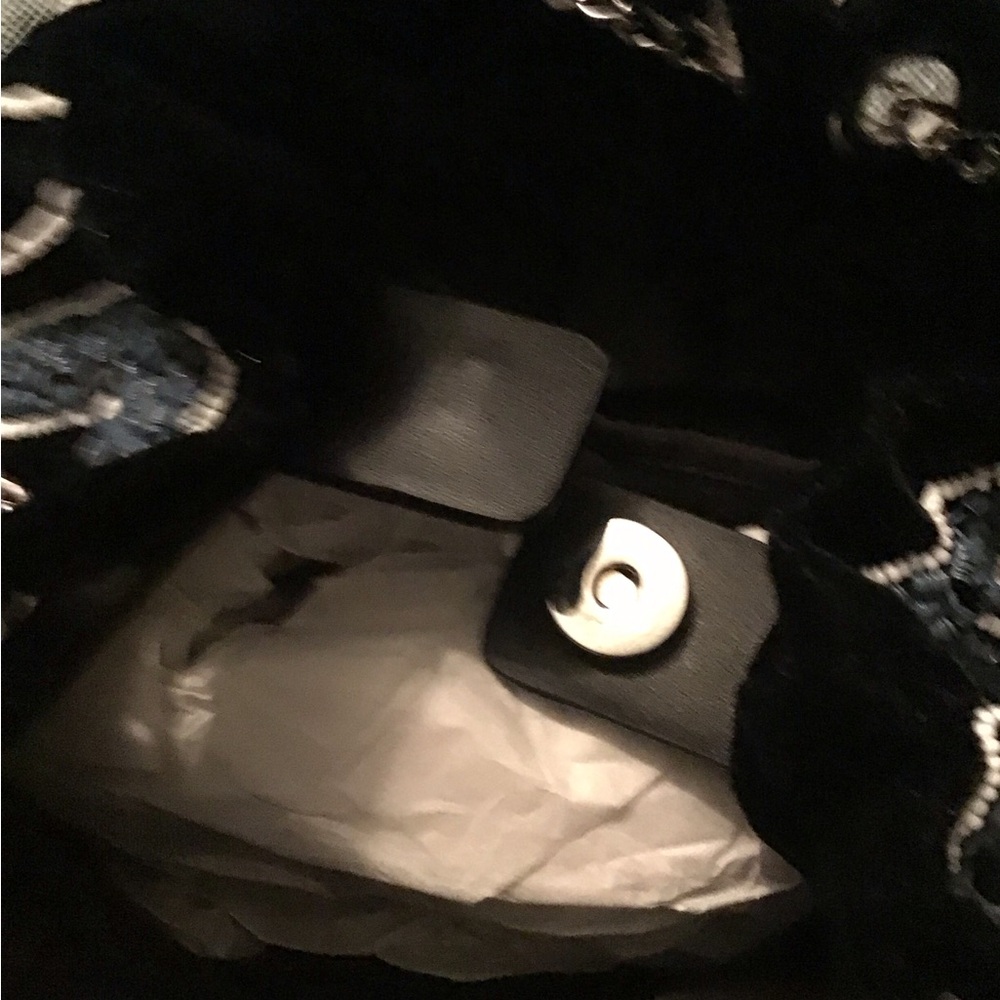 ZARA Beautiful black, velvet with sequin and bead and silver chain .New πΊπΈπ·ππΉπͺ·π» - Picture 3 of 5